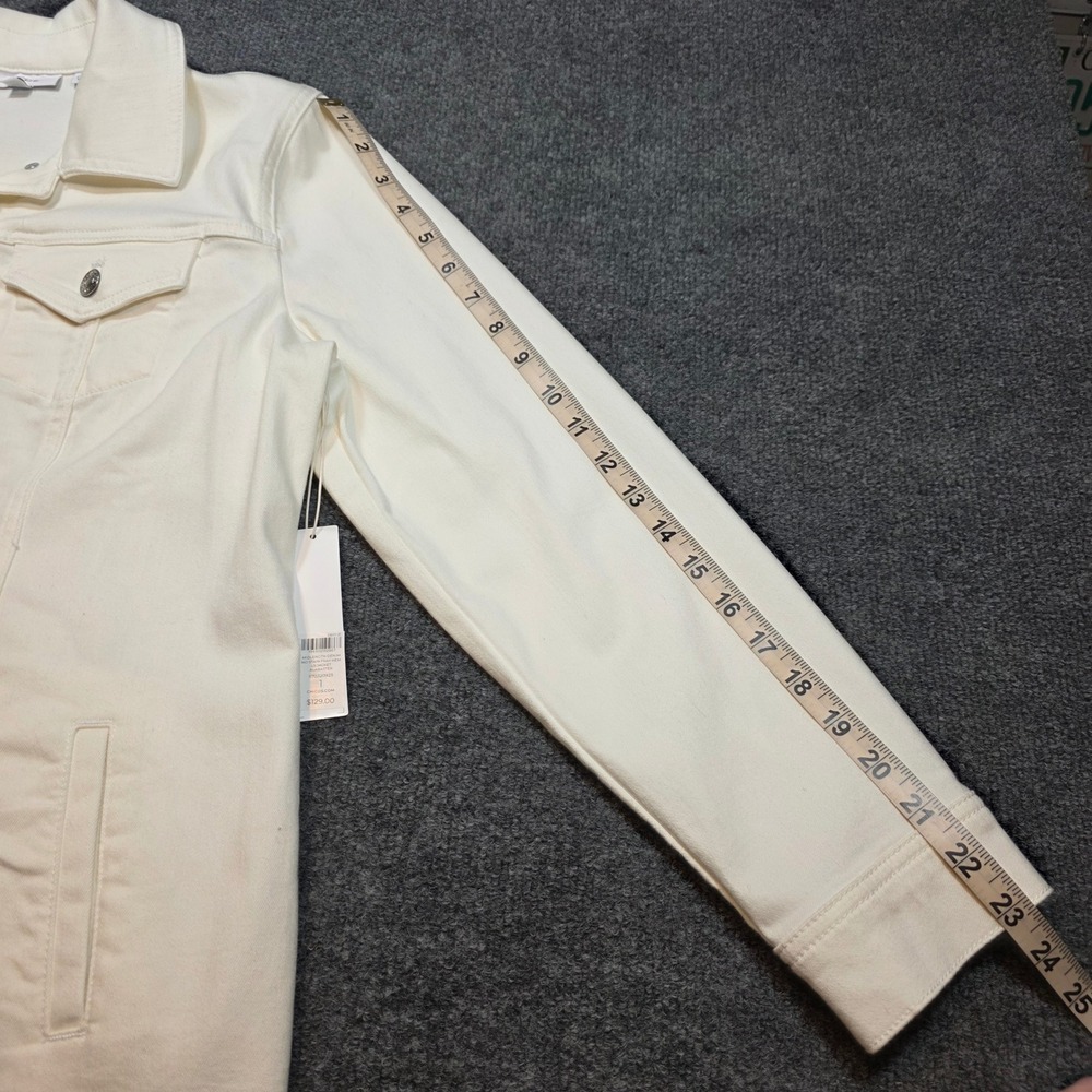 NWT Chico's 1 Medium White Mid-Length Denim Jacket Fray Hem Side Slits Shacket - Picture 15 of 16